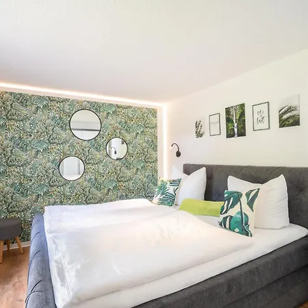 Gerhart-hauptmann-strasse 1a Gartenidylle *